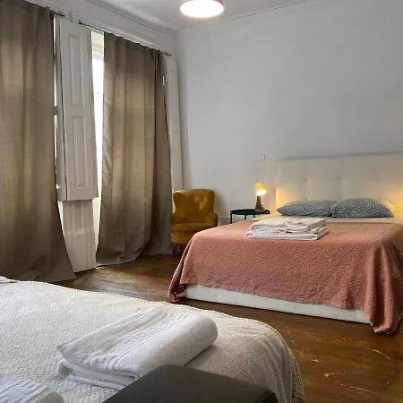 The Yellow House Guest house 2*