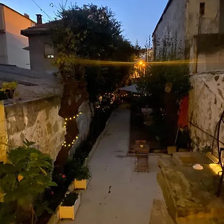 The Yellow House Guest house Porto